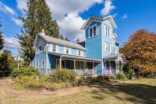 693 E Veterans Hwy, Jackson, NJ, 08527-5125 | Card Image