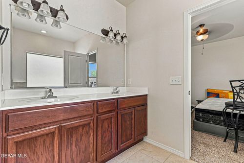 5914 Bocotewood St, Santa Teresa, NM, 88008-5210 | Card Image