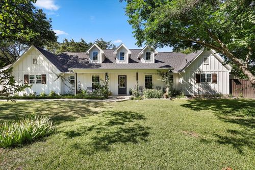325 Short St, Cedar Hill, TX, 75104-2659 | Card Image
