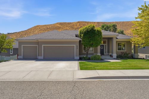 839 Rand Dr, Richland, WA, 99352 | Card Image
