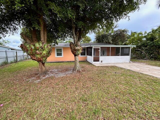 Pine St, West Palm Beach, FL 33406