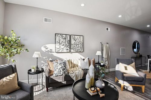 805 N Patterson Park Ave, BALTIMORE, MD, 21205-1621 | Card Image