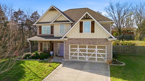 221 Birchwood Ln, Lenoir City, TN, 37771-8497 | Card Image