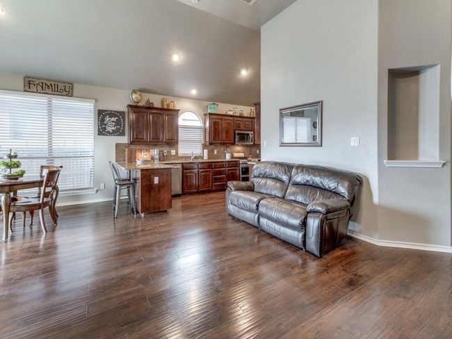 11017 Hawks Landing Rd, House other with 4 bedrooms, 2 bathrooms and null parking in Haslet TX | Image 6