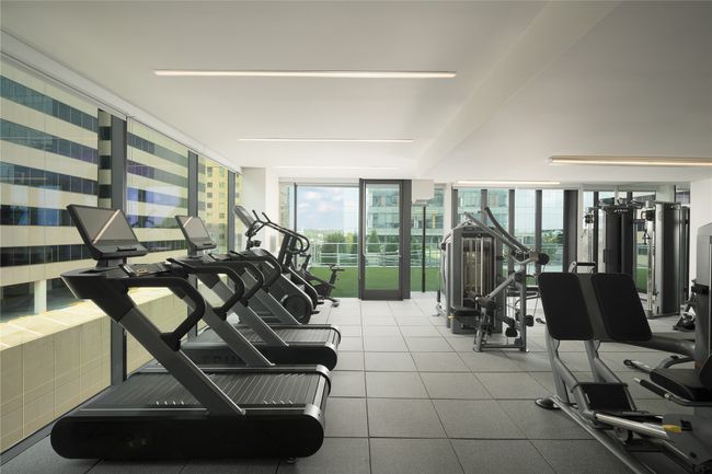 Gym with floor to ceiling windows | Image 38