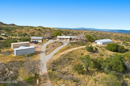 3890 E Defiance St, Oracle, AZ, 85623-1944 | Card Image