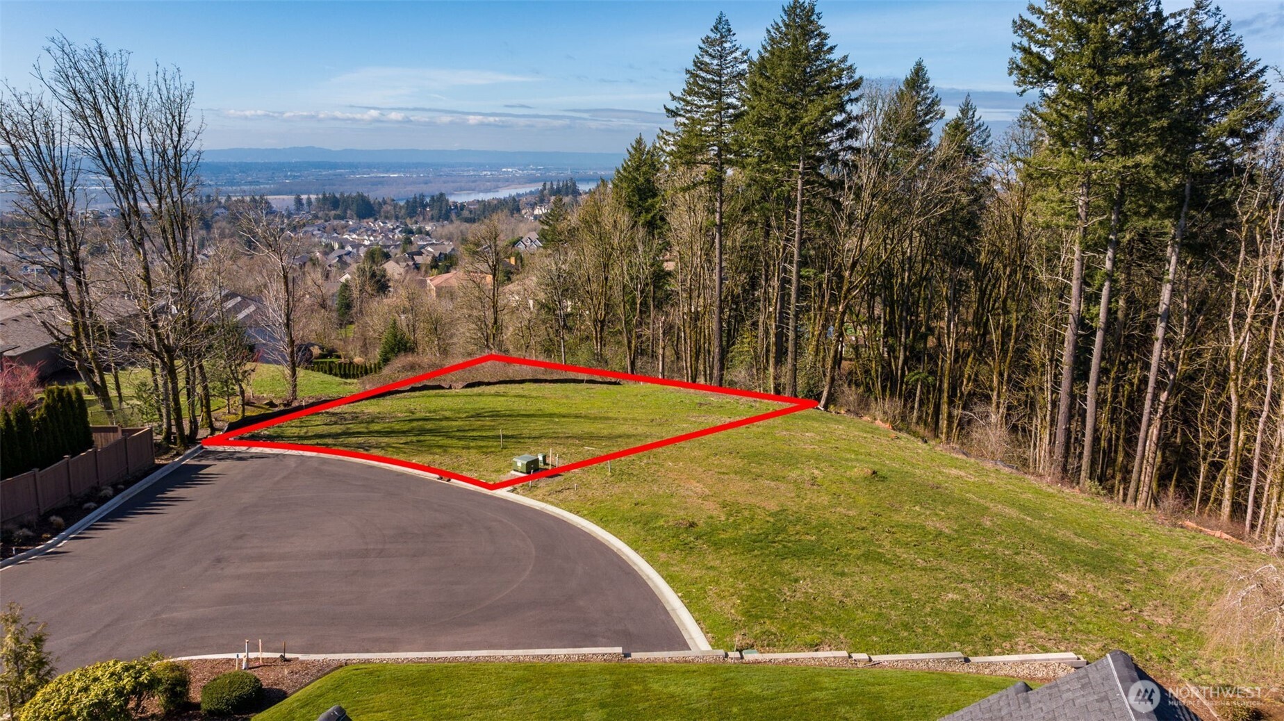 Land in Camas 5