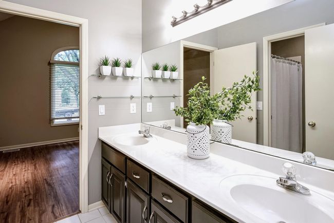 5801 S 119 Th Plz, House other with 3 bedrooms, 3 bathrooms and 2 parking in Omaha NE | Image 25
