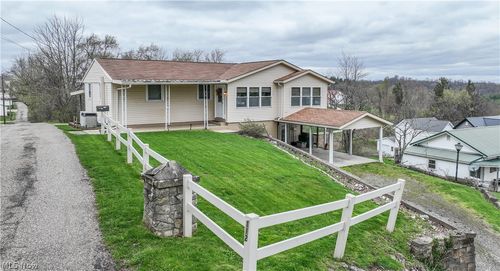 112 Cole St, Barnesville, OH, 43713-1022 | Card Image