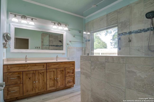 201 Cibolo Crossing Dr, House other with 3 bedrooms, 2 bathrooms and null parking in Boerne TX | Image 19