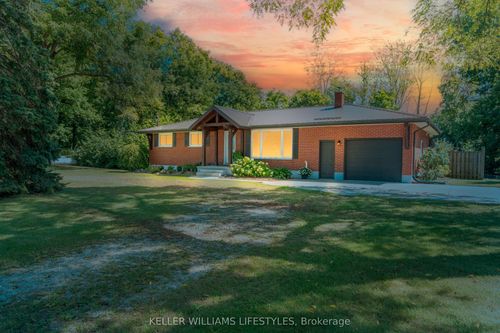 6837 Glendon Dr, Melbourne, ON, N0L1T0 | Card Image