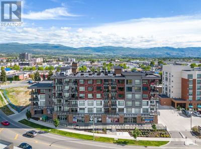 305 - 1925 Enterprise Way, Condo with 2 bedrooms, 2 bathrooms and 1 parking in Kelowna BC | Image 2