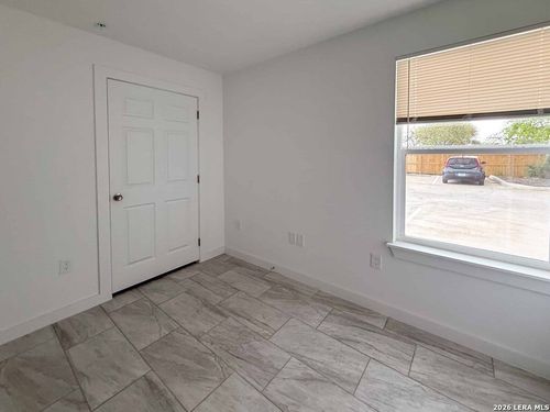 346 Ware Blvd, San Antonio, TX, 78221-1960 | Card Image