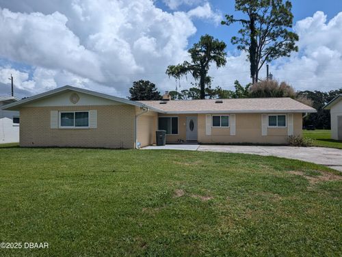1317 Golfview Dr, Daytona Beach, FL, 32114-5929 | Card Image