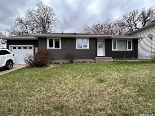 2007 Mayfair Bay, Estevan, SK, S4A1X7 | Card Image