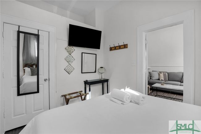621 E Broad St, House other with 2 bedrooms, 1 bathrooms and null parking in Savannah GA | Image 29
