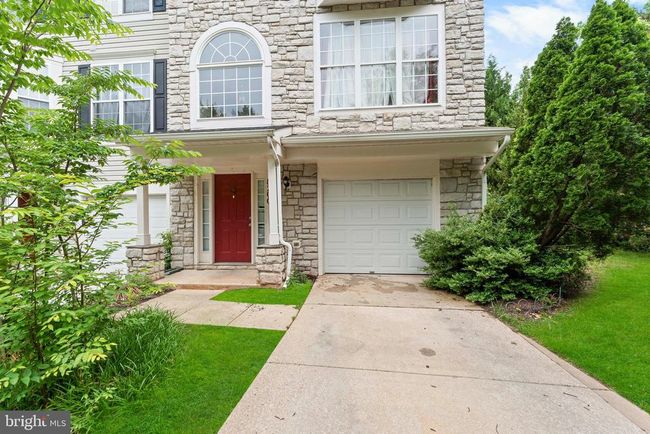8200 Finchleigh St, Townhouse with 4 bedrooms, 4 bathrooms and null parking in LAUREL MD | Image 4