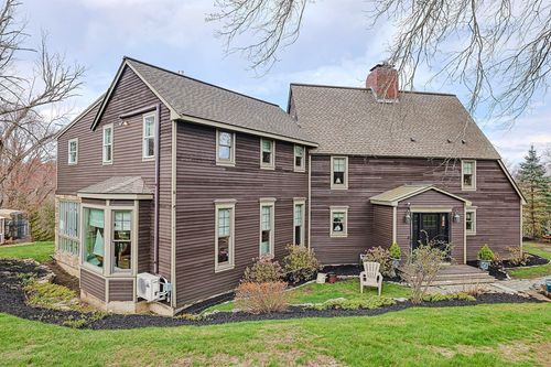 304 Center St, Groveland, MA, 01834-1714 | Card Image