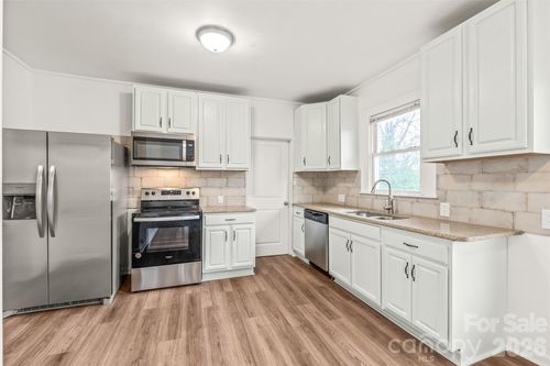 417 S Broad St, Gastonia, NC, 28052-4303 | Card Image