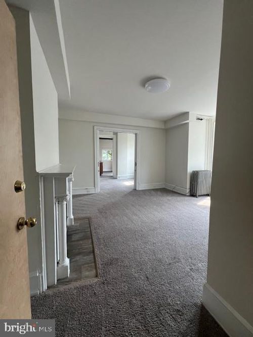 apt-2r-3420 Race St, PHILADELPHIA, PA, 19104-4933 | Card Image