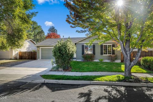 444 Sw 28th St, Redmond, OR, 97756-7089 | Card Image