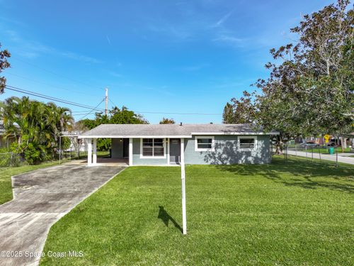 2340 Iowa Dr, Melbourne, FL, 32935-2635 | Card Image