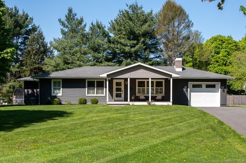 44 Lorraine Dr, Rhinebeck, NY, 12572-1204 | Card Image