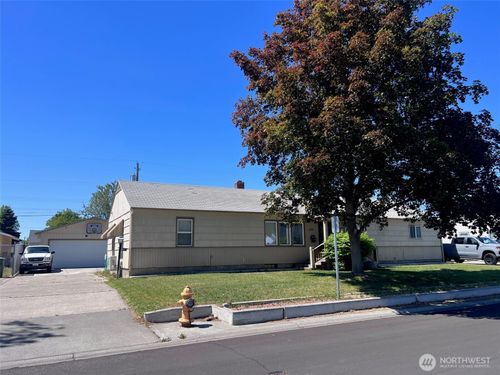 1317 Farrell, Richland, WA, 99354 | Card Image