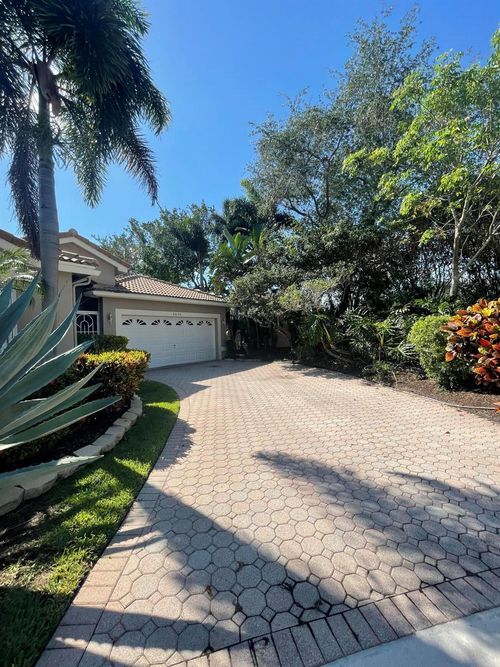 9870 Lemonwood Ct, Boynton Beach, FL, 33437-5450 | Card Image