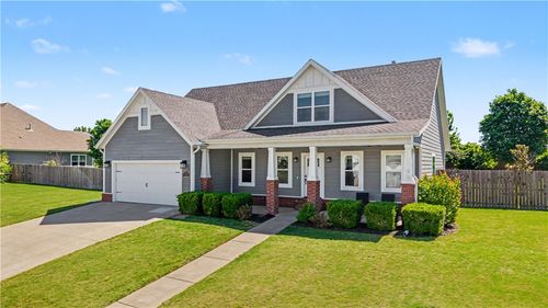 1213 Chancery Ln, Cave Springs, AR, 72718-9103 | Card Image