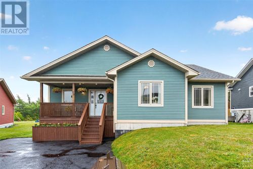 72 Badcock Boulevard, Bay Roberts, NL, A0A1G0 | Card Image