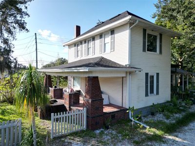 2418 W 1 St Street, House other with 3 bedrooms, 2 bathrooms and null parking in Sanford FL | Image 3