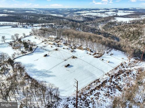 8272 Woodbine Rd, AIRVILLE, PA, 17302-8934 | Card Image