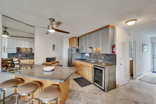 apt-20d-1936 S Ocean Dr, Hallandale Beach, FL, 33009-5972 | Card Image
