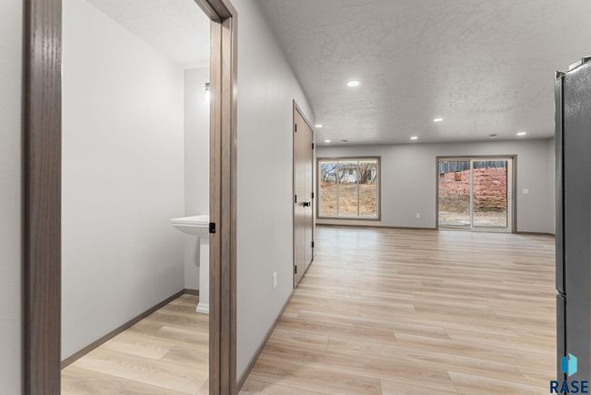 711 Dakota Ave, Townhouse with 3 bedrooms, 3 bathrooms and null parking in Dell Rapids SD | Image 13