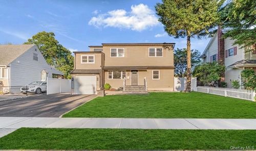 737 Flowerdale Drive, Hempstead, NY, 11783 | Card Image