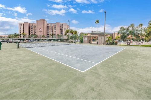 apt-402-7700 Sun Island Dr S, SOUTH PASADENA, FL, 33707-4444 | Card Image