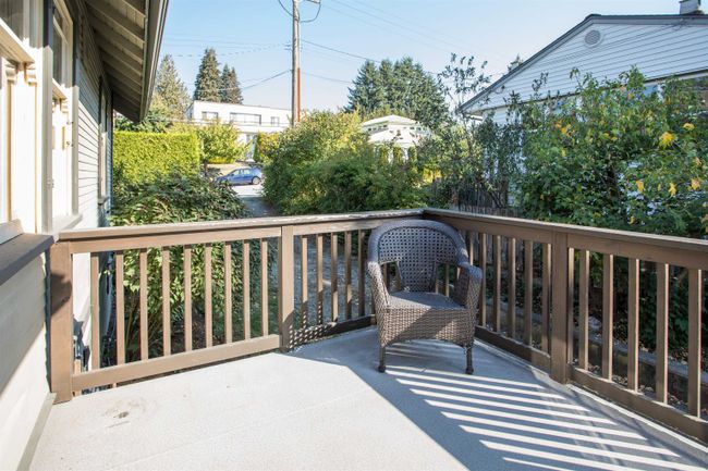 746 Alderson Avenue, House other with 4 bedrooms, 2 bathrooms and null parking in Coquitlam BC | Image 24