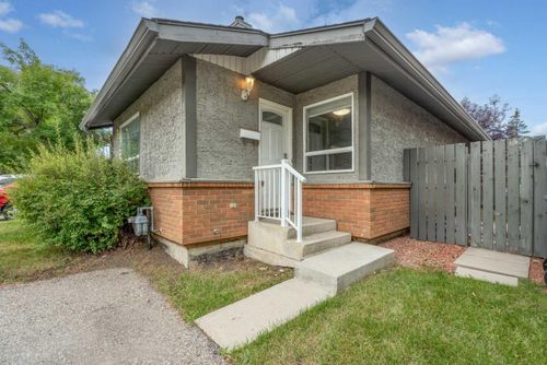 16-7172 Coach Hill Road Sw, Calgary, AB, T3H1C8 | Card Image