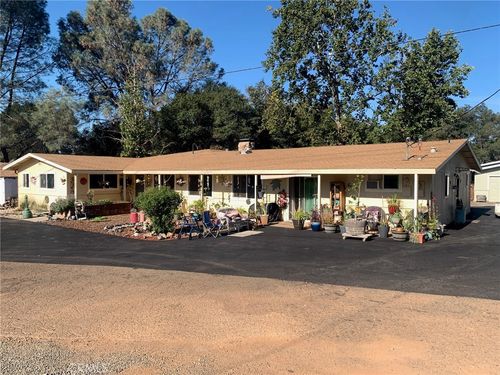 16240 Dam Rd, Clearlake, CA, 95422-9354 | Card Image