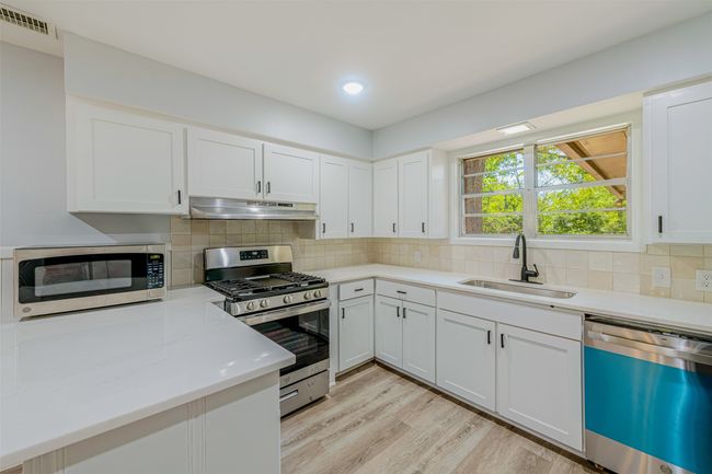 3404 Cope St, House other with 3 bedrooms, 2 bathrooms and null parking in Tyler TX | Image 9