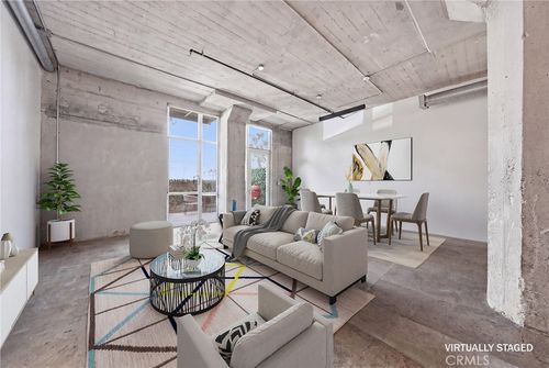 101-825 E 4th St, Los Angeles, CA, 90013-2601 | Card Image