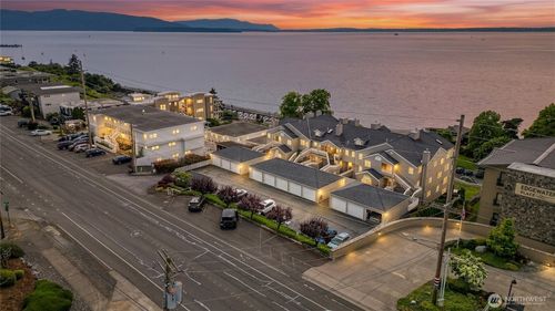 204-480 S State Street, Bellingham, WA, 98225 | Card Image