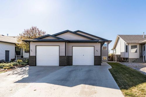 87 Vista Rd Se, Medicine Hat, AB, T1B0A3 | Card Image