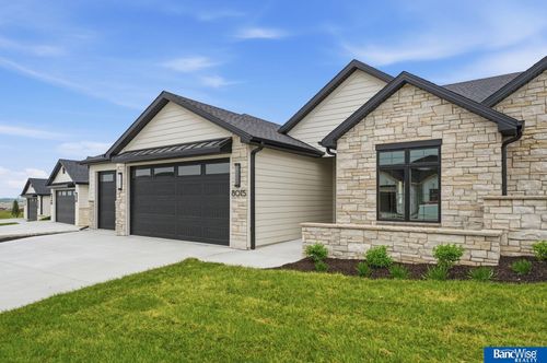 8015 S 43rd St, Lincoln, NE, 68516-5756 | Card Image