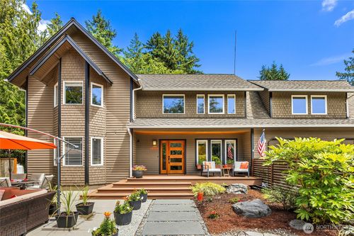 12168 Viewcrest Pl Ne, Bainbridge Island, WA, 98110-4315 | Card Image