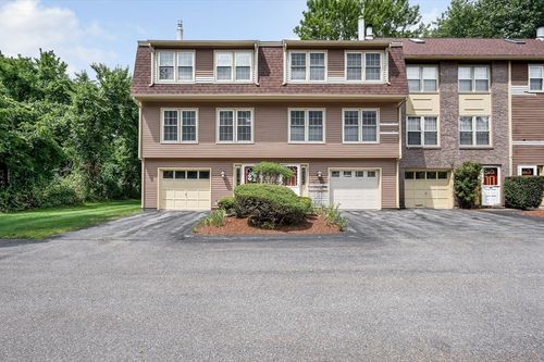 80-80 Heritage Dr, Tewksbury, MA, 01876-2762 | Card Image