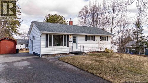 19 Coventry Cres, Fredericton, NB, E3B4P4 | Card Image
