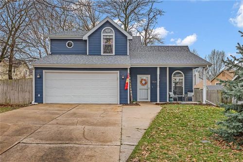 1909 25th Ter, Lawrence, KS, 66046-5309 | Card Image