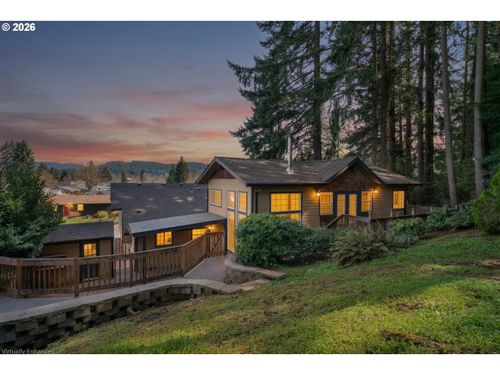 947 S R St, Cottage Grove, OR, 97424-3902 | Card Image